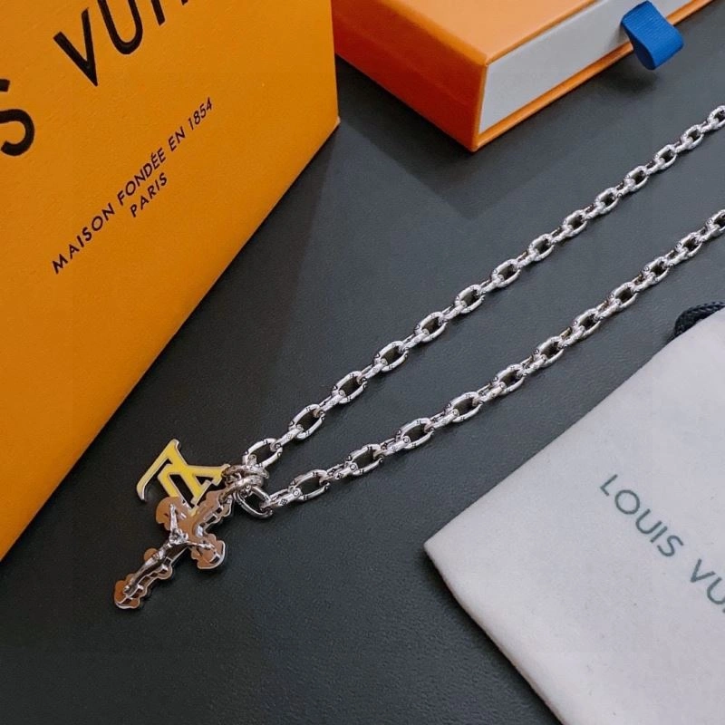 SmoothTexture Louis Vuitton Necklaces 250537