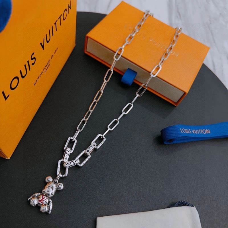 Louis Vuitton Necklaces FreshLook 250531