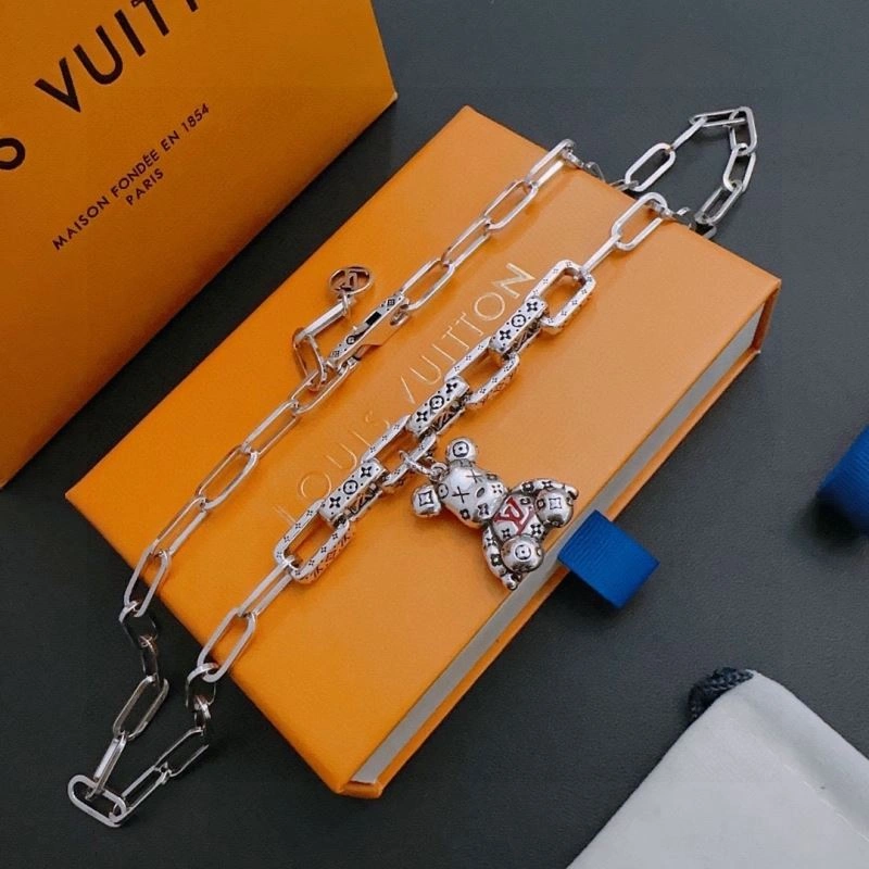 Louis Vuitton Necklaces FreshLook 250531