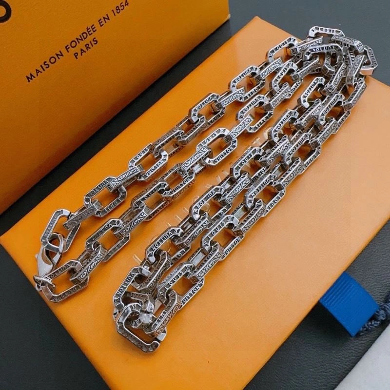 Louis Vuitton Necklaces WellDesigned 250535