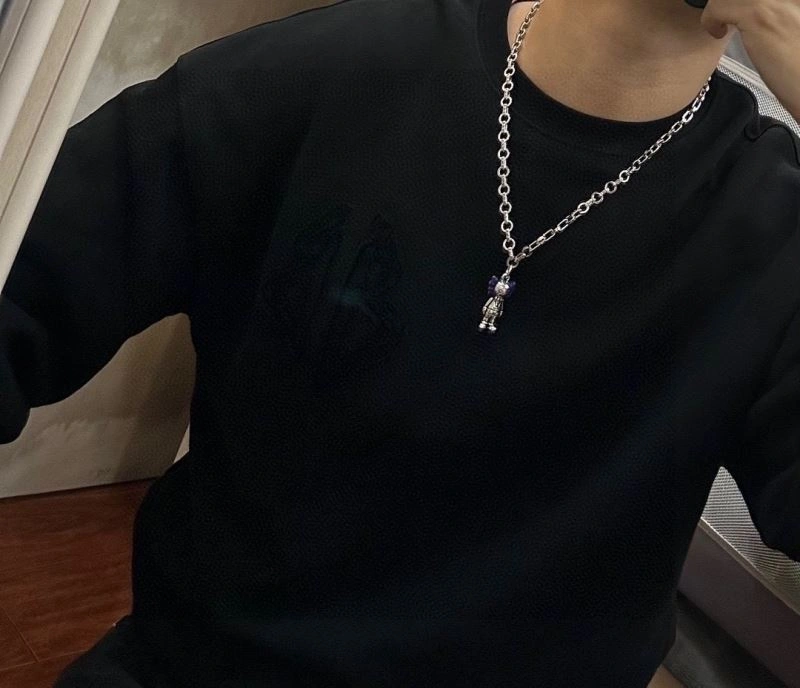 Louis Vuitton Necklaces Trendy 250543