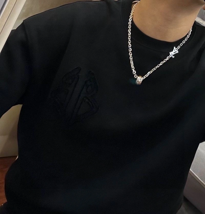 Louis Vuitton Necklaces HighPerformance 250546