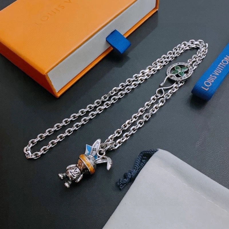 SunProtective Louis Vuitton Necklaces 250555