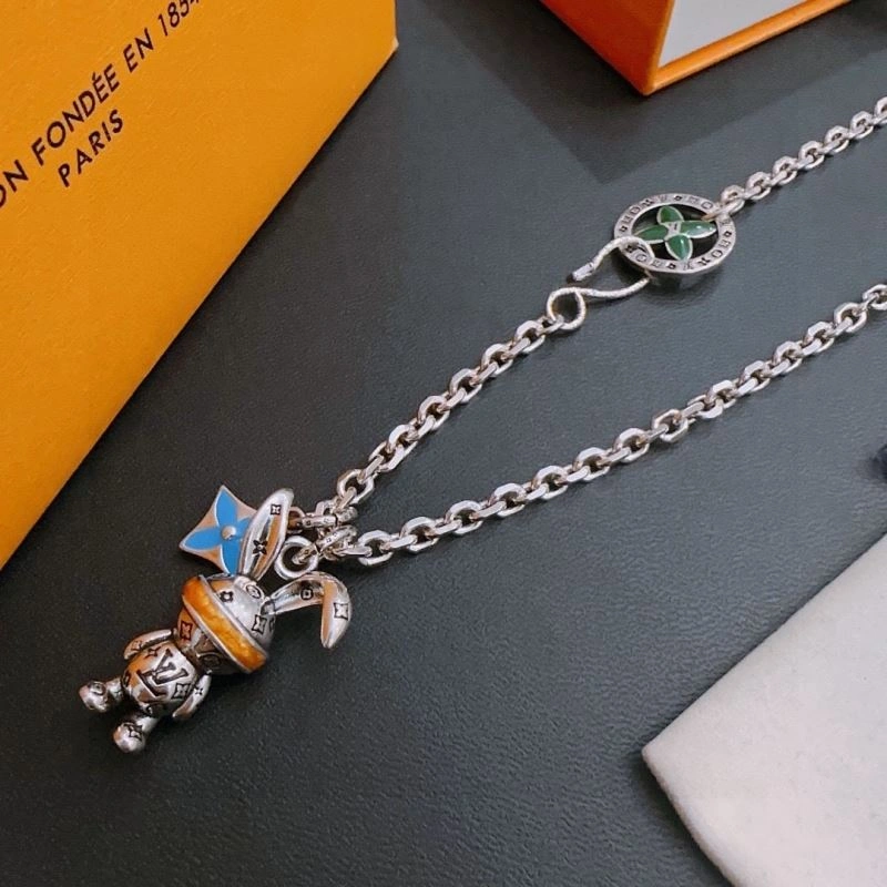 SunProtective Louis Vuitton Necklaces 250555