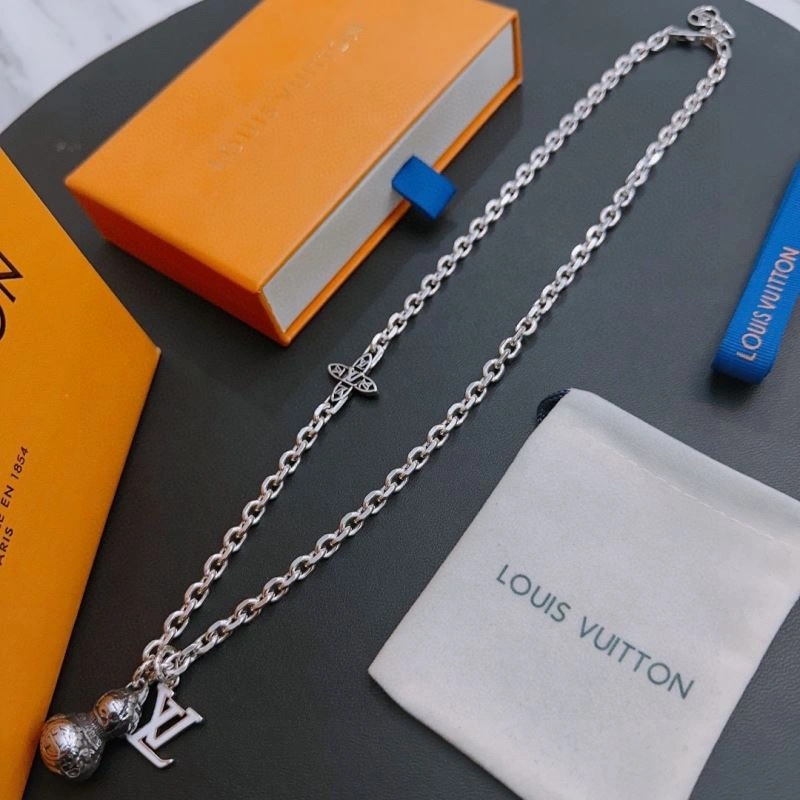 Louis Vuitton Necklaces Contemporary 250561