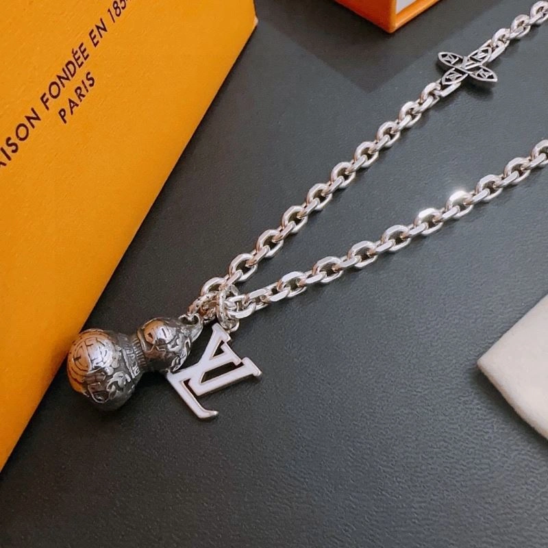 Louis Vuitton Necklaces Contemporary 250561