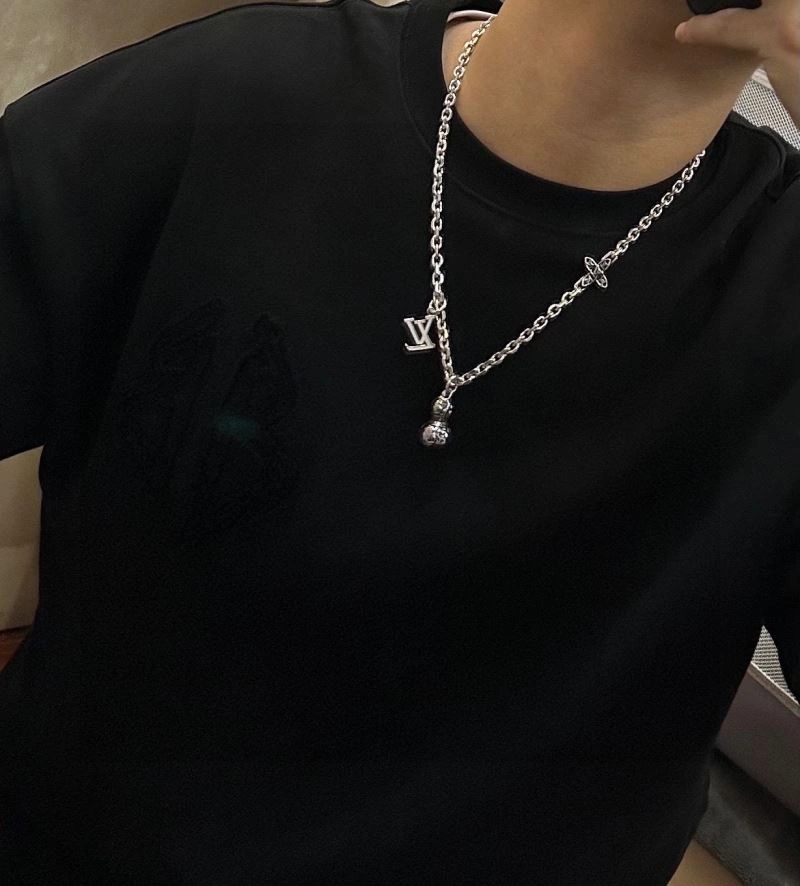 Louis Vuitton Necklaces Contemporary 250561