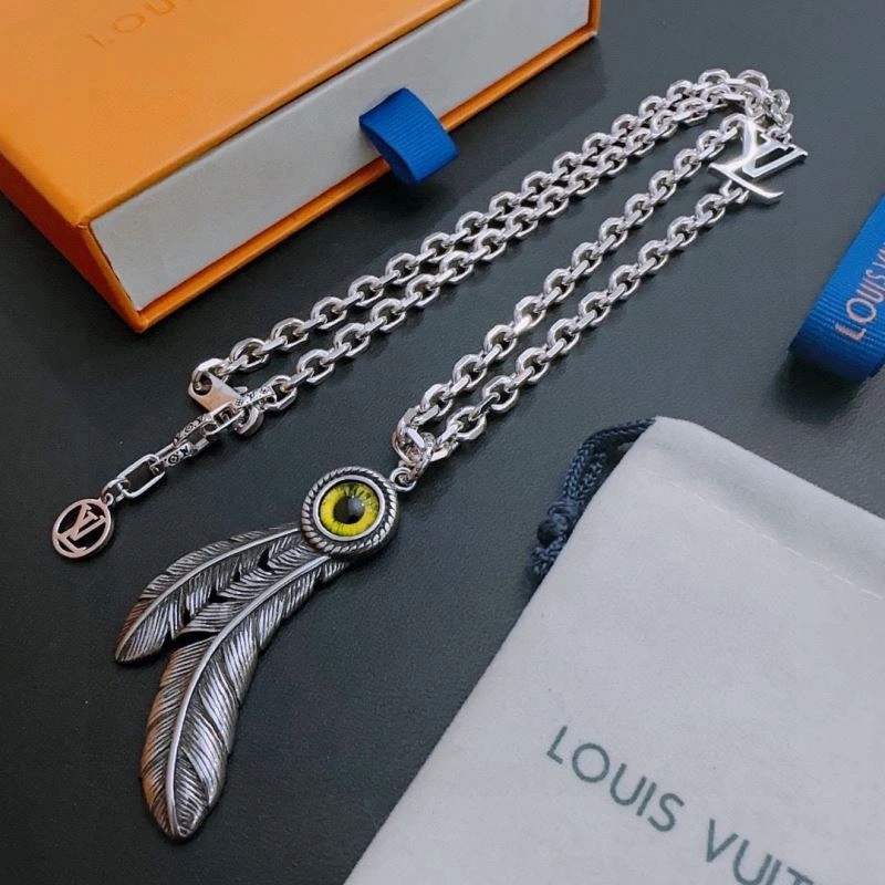 Louis Vuitton Necklaces WrinkleFree 250557