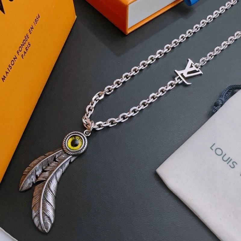 Louis Vuitton Necklaces WrinkleFree 250557