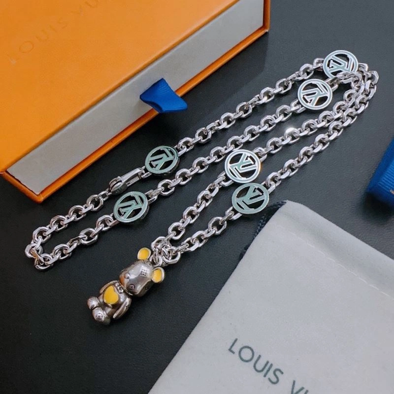 Louis Vuitton Necklaces Refined 250562