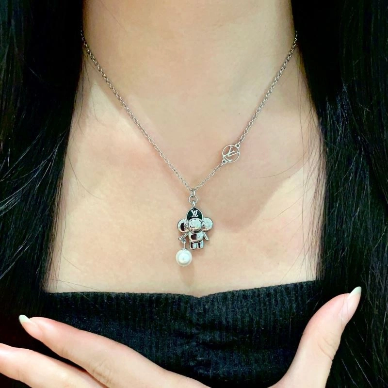 Modern Louis Vuitton Necklaces 250532