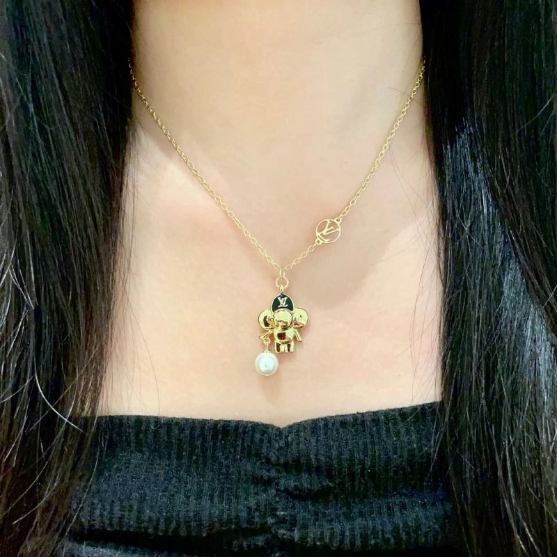 Louis Vuitton Necklaces Popular 250552