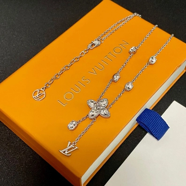 Louis Vuitton Necklaces Modern 250564