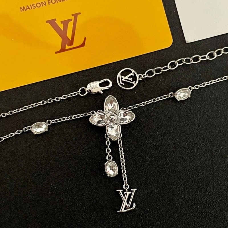 Louis Vuitton Necklaces Modern 250564