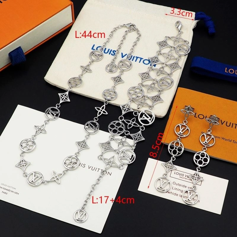 Lightweight Louis Vuitton Necklaces 250556