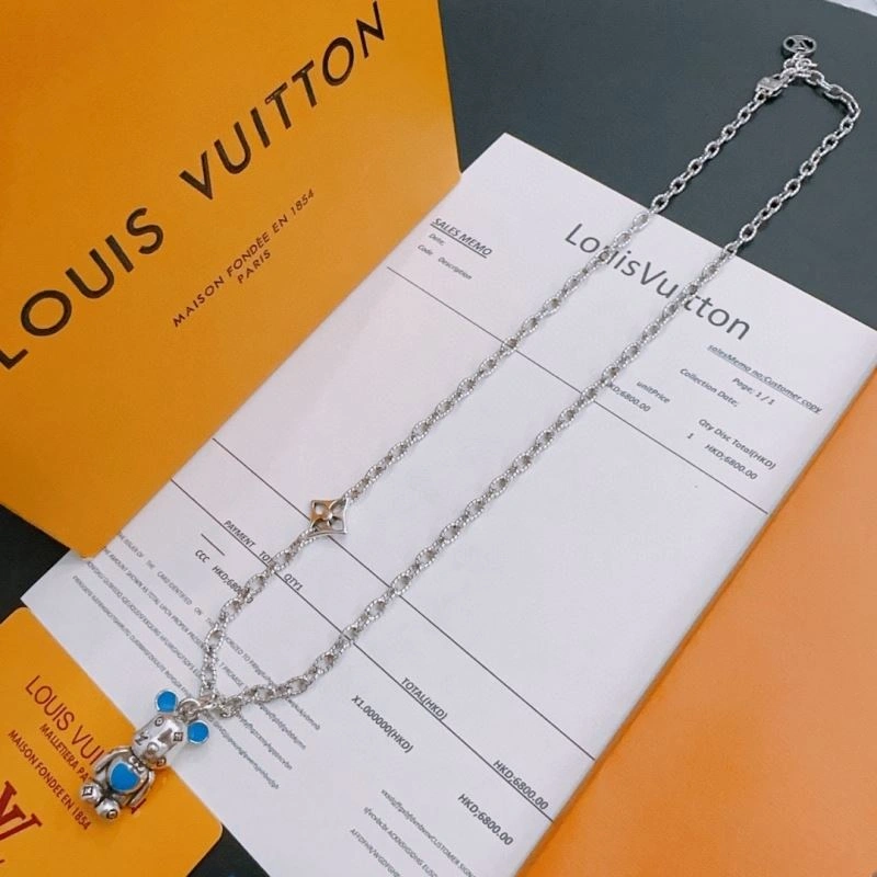 Supportive Louis Vuitton Necklaces 250539