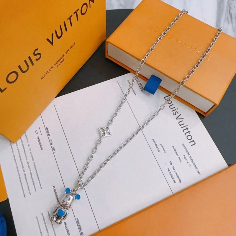 Supportive Louis Vuitton Necklaces 250539