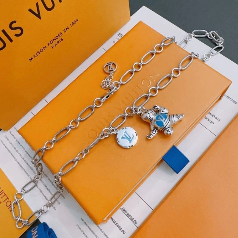 Louis Vuitton Necklaces RelaxedFit 250560