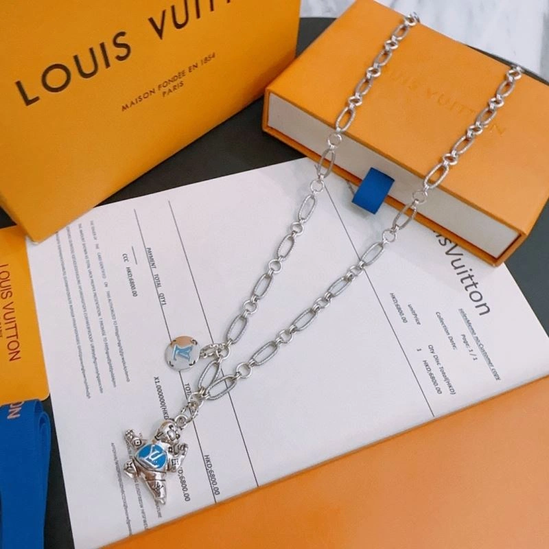 Louis Vuitton Necklaces RelaxedFit 250560