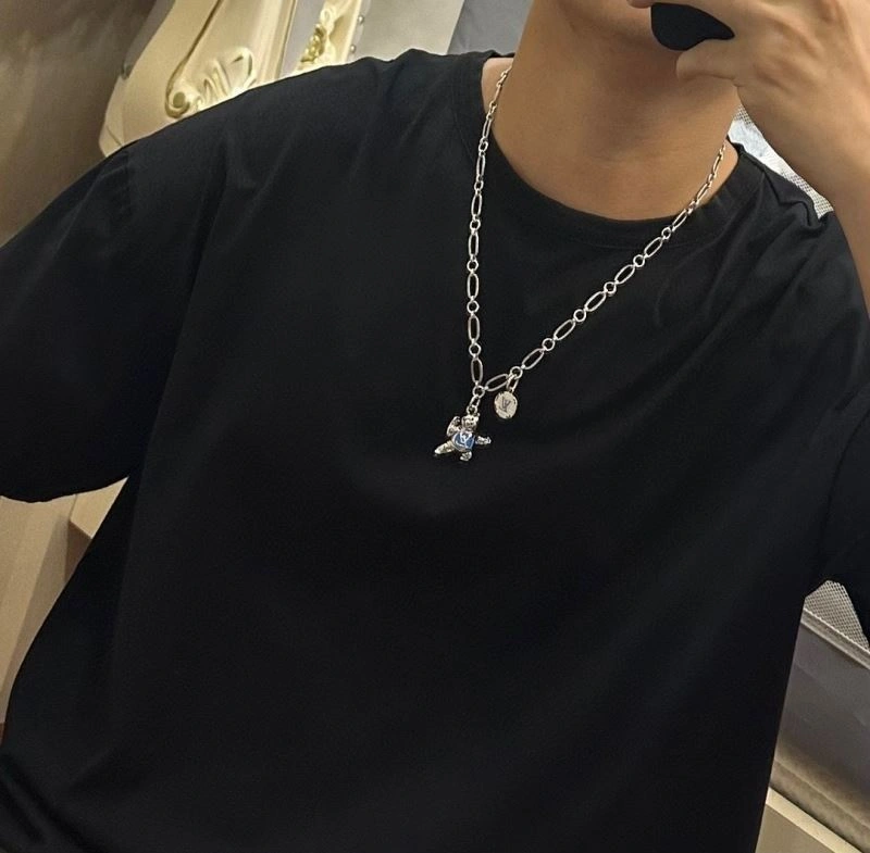 Louis Vuitton Necklaces RelaxedFit 250560