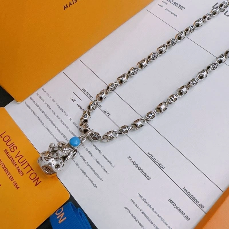 Louis Vuitton Necklaces SoftTouch 250551
