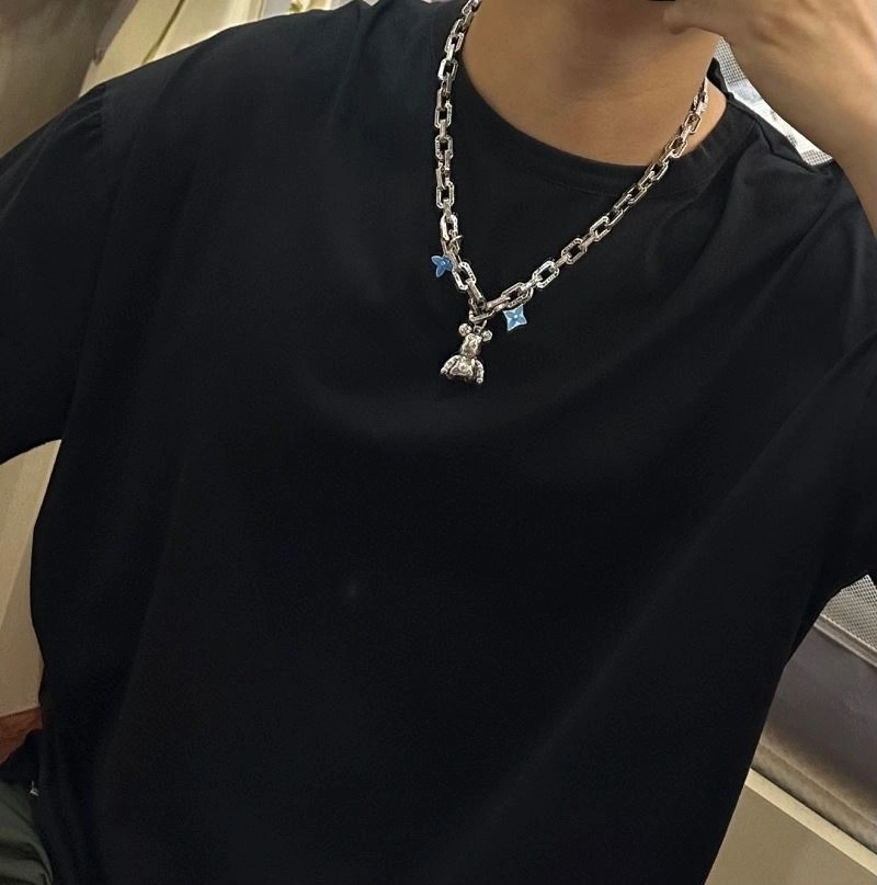 Louis Vuitton Necklaces Flexible 250545