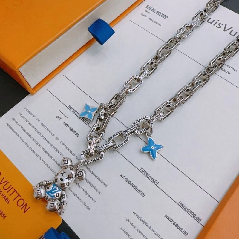 Louis Vuitton Necklaces Flexible 250545