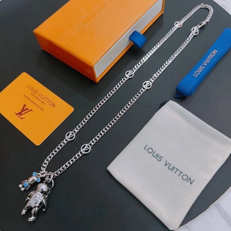 Louis Vuitton Necklaces Upgraded 250533