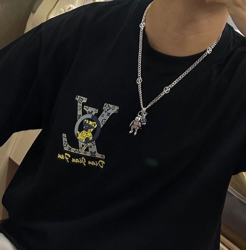 Louis Vuitton Necklaces Upgraded 250533