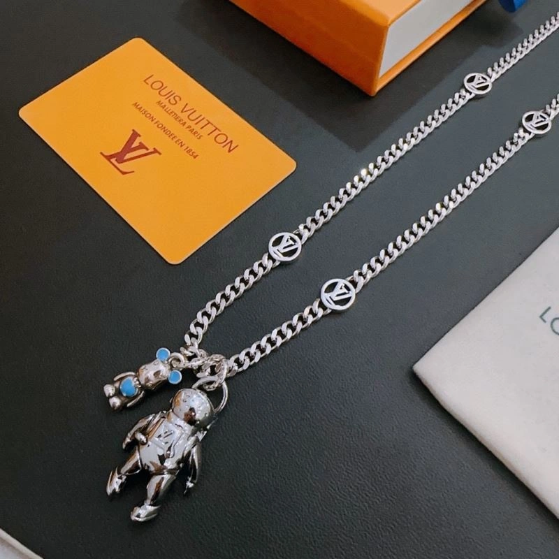 Louis Vuitton Necklaces Upgraded 250533