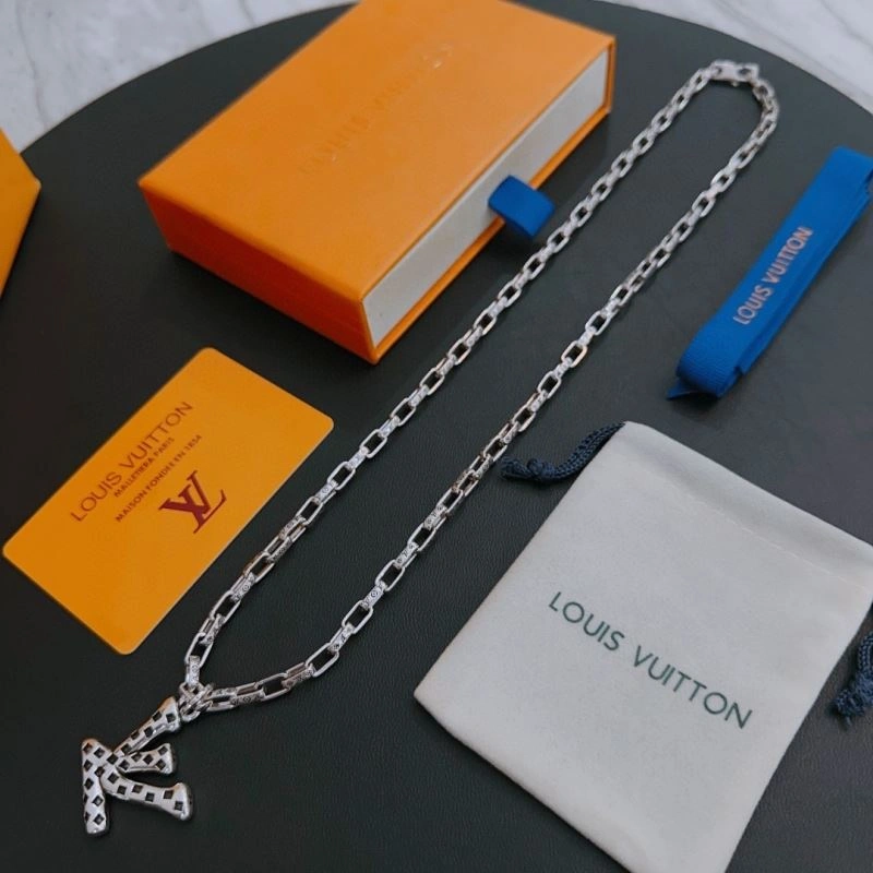 Sporty Louis Vuitton Necklaces 250529