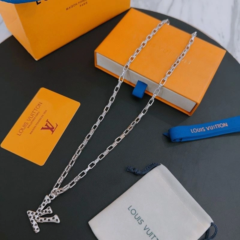 Sporty Louis Vuitton Necklaces 250529
