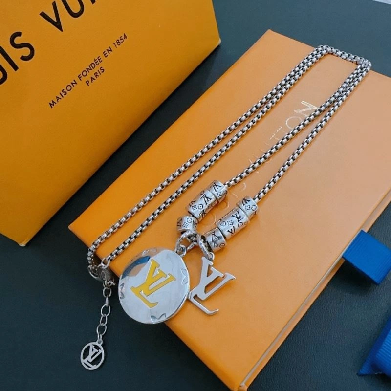 Resilient Louis Vuitton Necklaces 250530