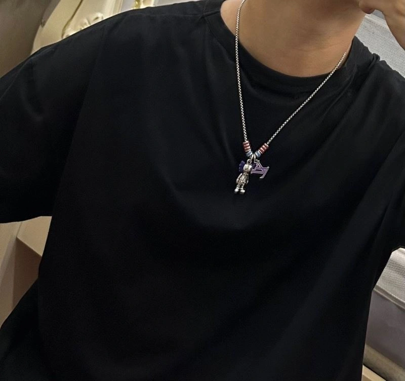 Practical Louis Vuitton Necklaces 250528
