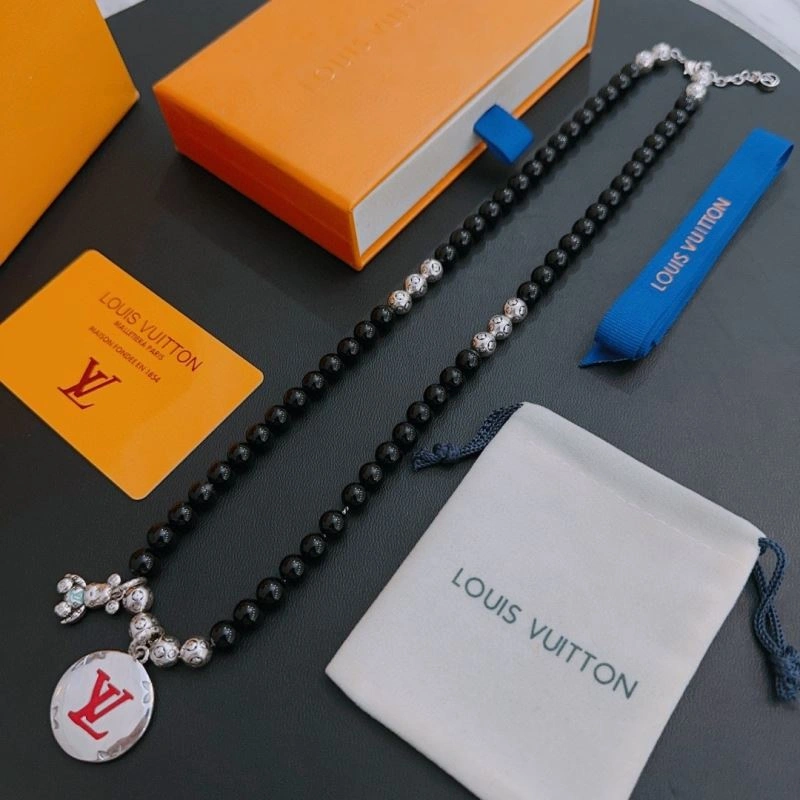 Compact Louis Vuitton Necklaces 250526