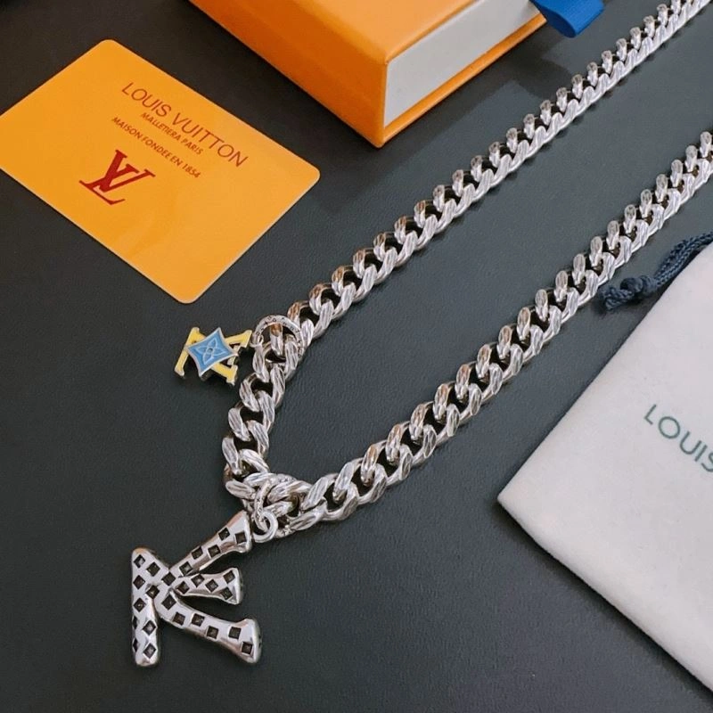 Louis Vuitton Necklaces Comfortable 250525