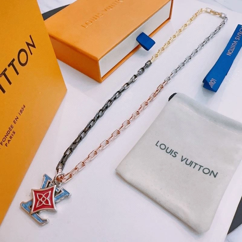 Louis Vuitton Necklaces Seasonal 250505