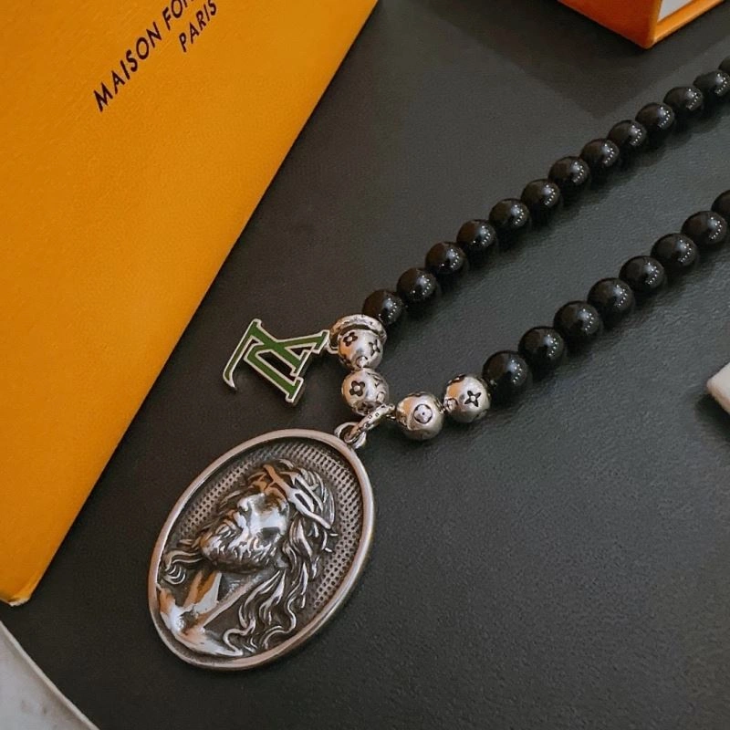Louis Vuitton Necklaces StreetReady 250504