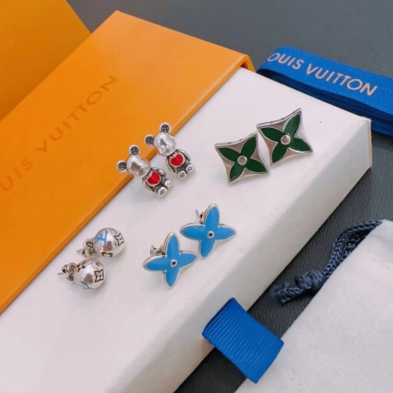 Louis Vuitton Necklaces Stretchable 250492