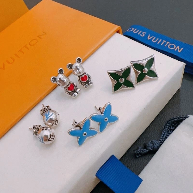 Louis Vuitton Necklaces Stretchable 250492