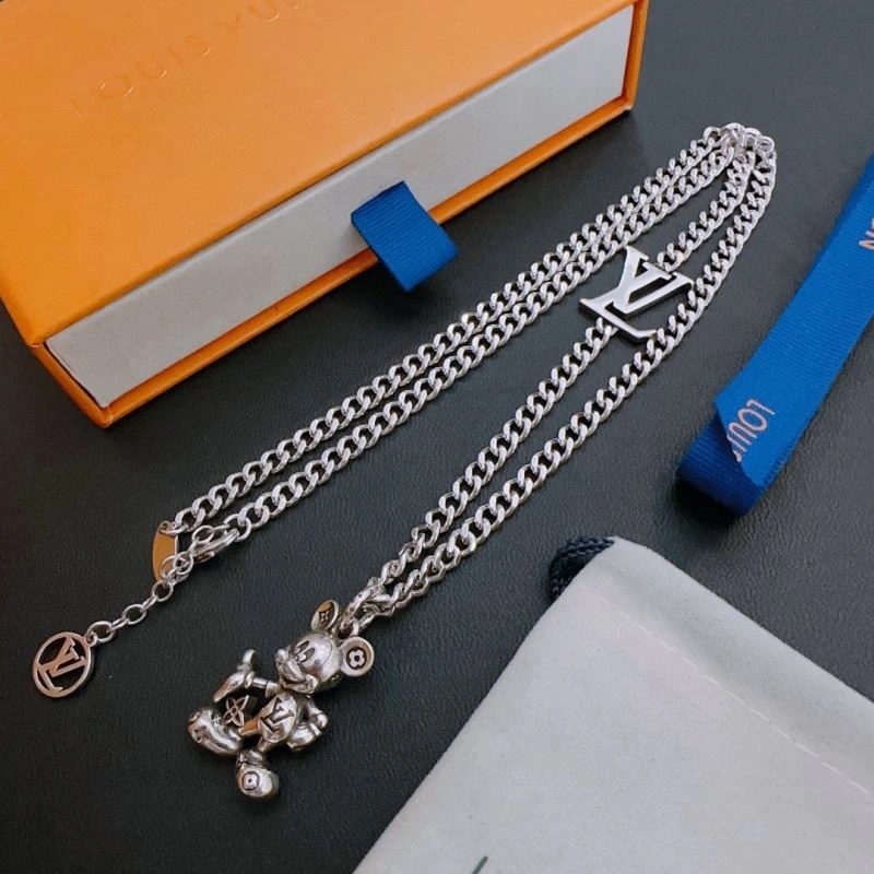 Louis Vuitton Necklaces ModernLook 250497