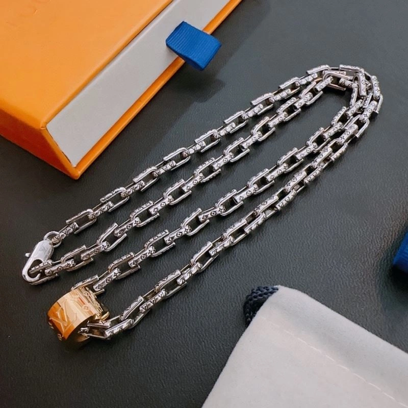 Louis Vuitton Necklaces OnTrend 250508