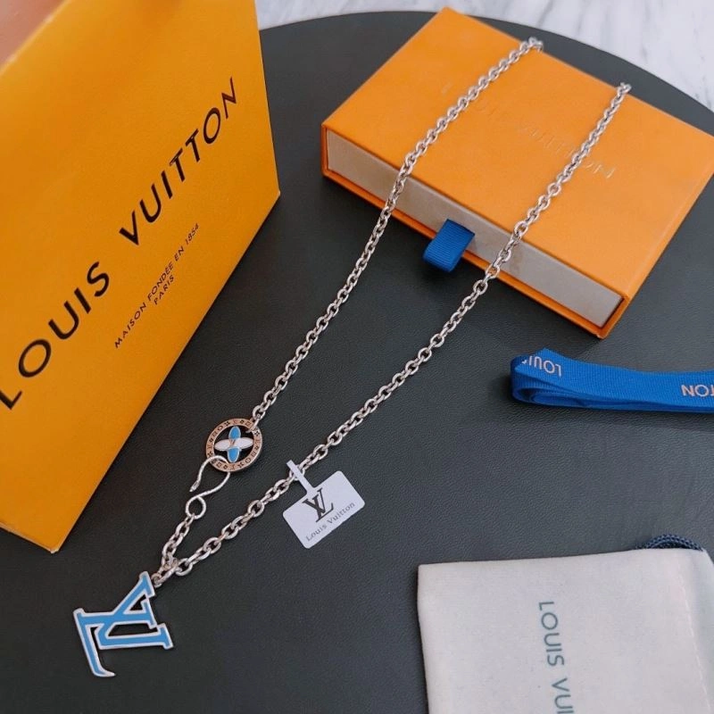 WeatherProof Louis Vuitton Necklaces 250506