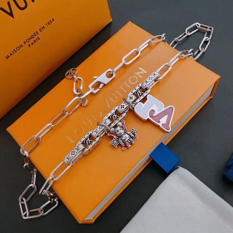 Louis Vuitton Necklaces StreetReady 250517