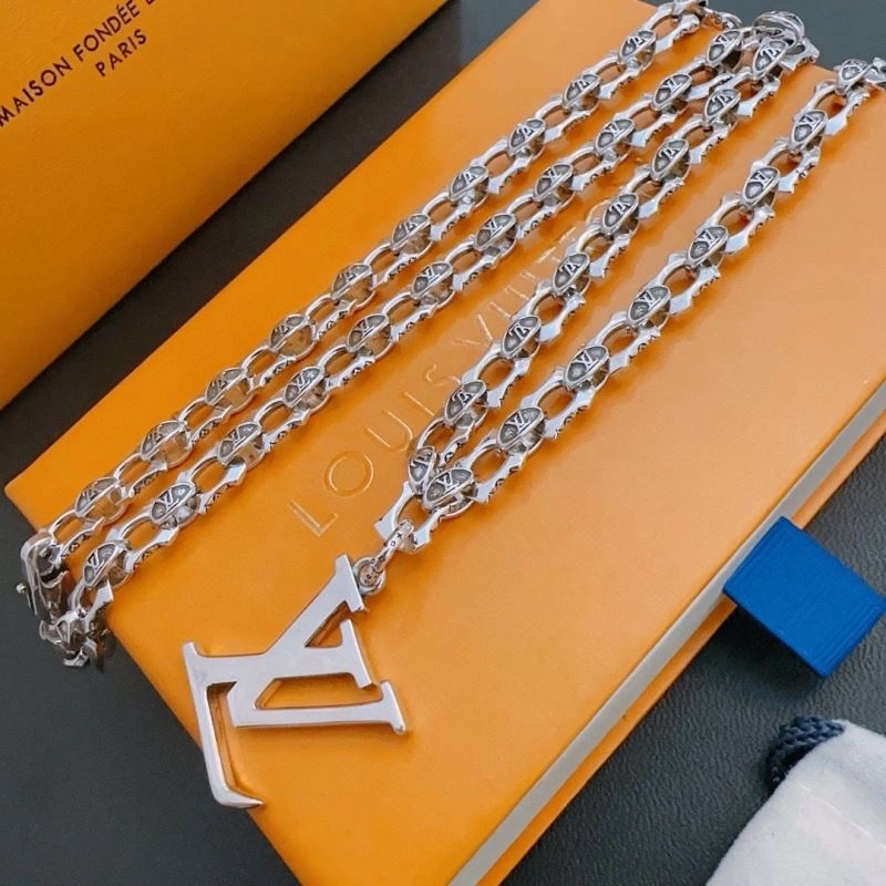 Reliable Louis Vuitton Necklaces 250519
