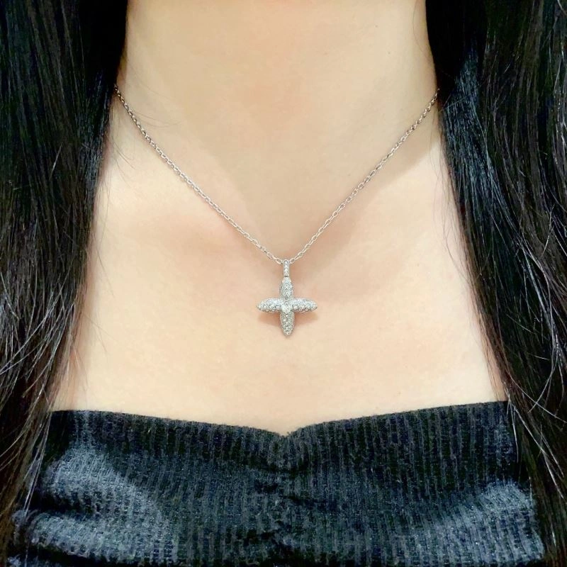 AllSeason Louis Vuitton Necklaces 250513