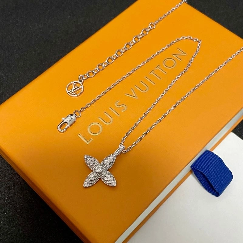 AllSeason Louis Vuitton Necklaces 250513