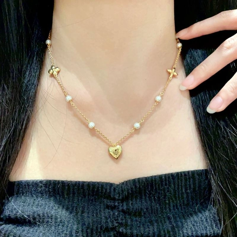 Reliable Louis Vuitton Necklaces 250518