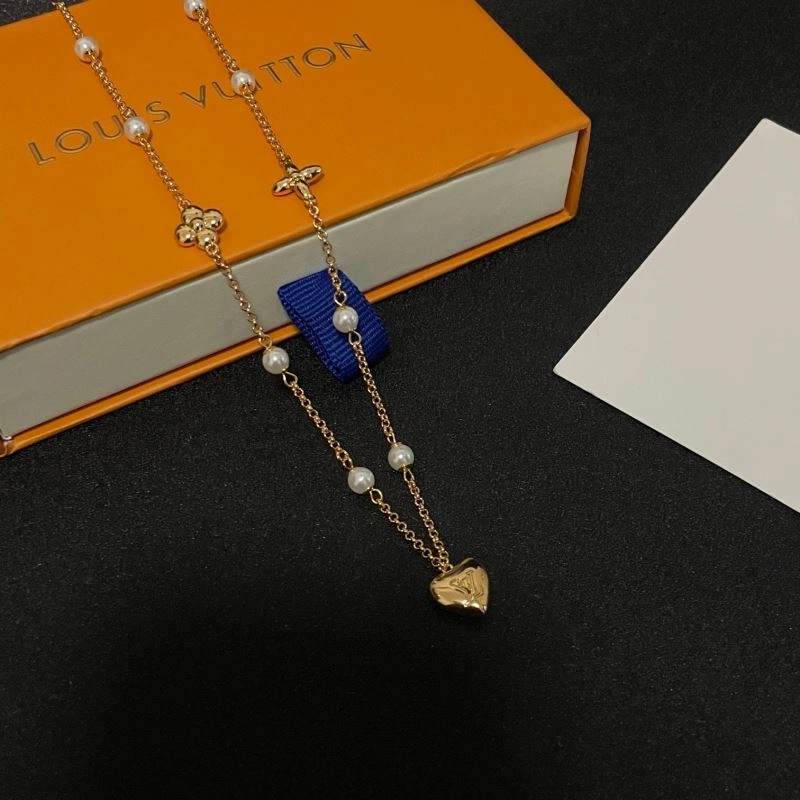 Reliable Louis Vuitton Necklaces 250518