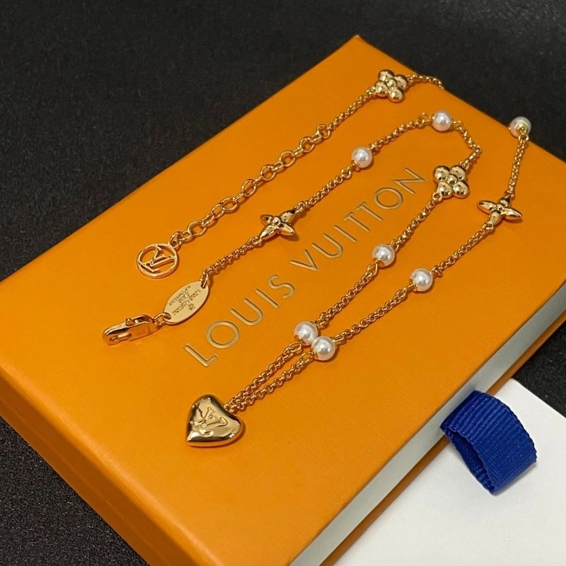 Reliable Louis Vuitton Necklaces 250518